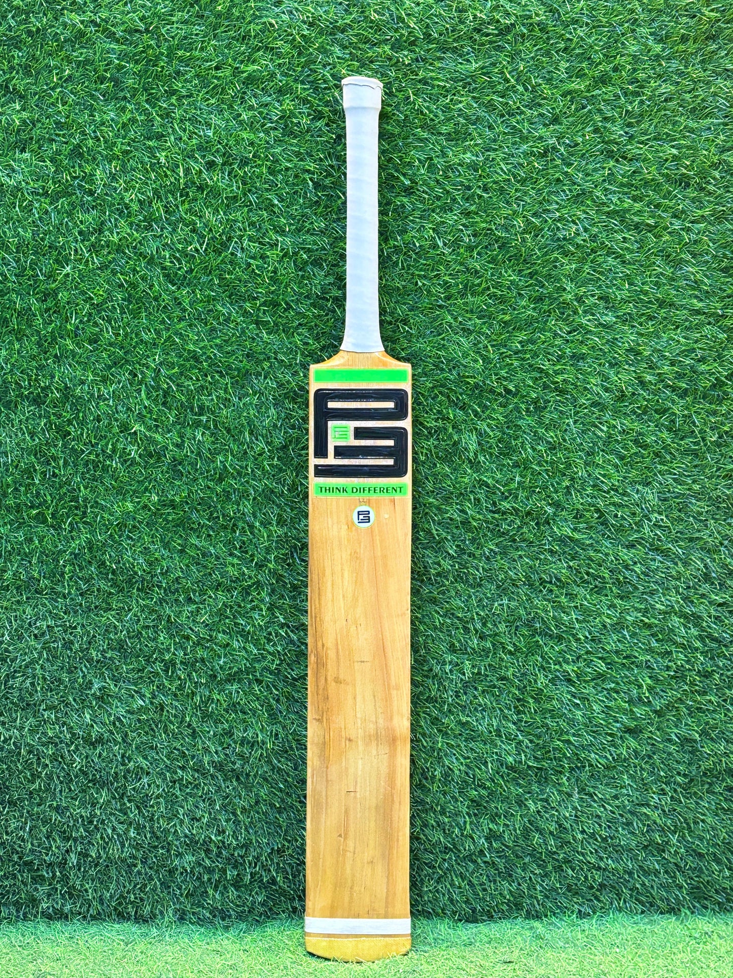 P3 Think Different Green edition cricket bat