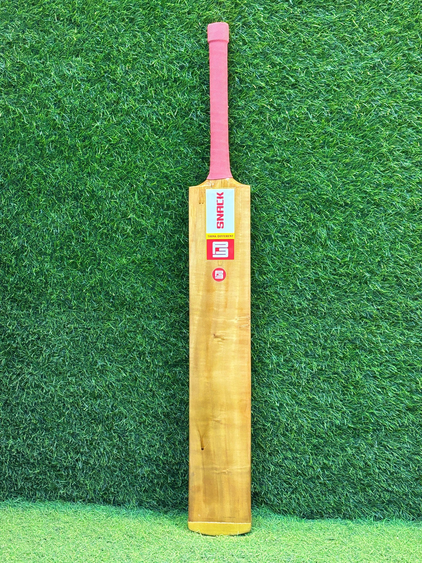 P3 Snack edition cricket bat