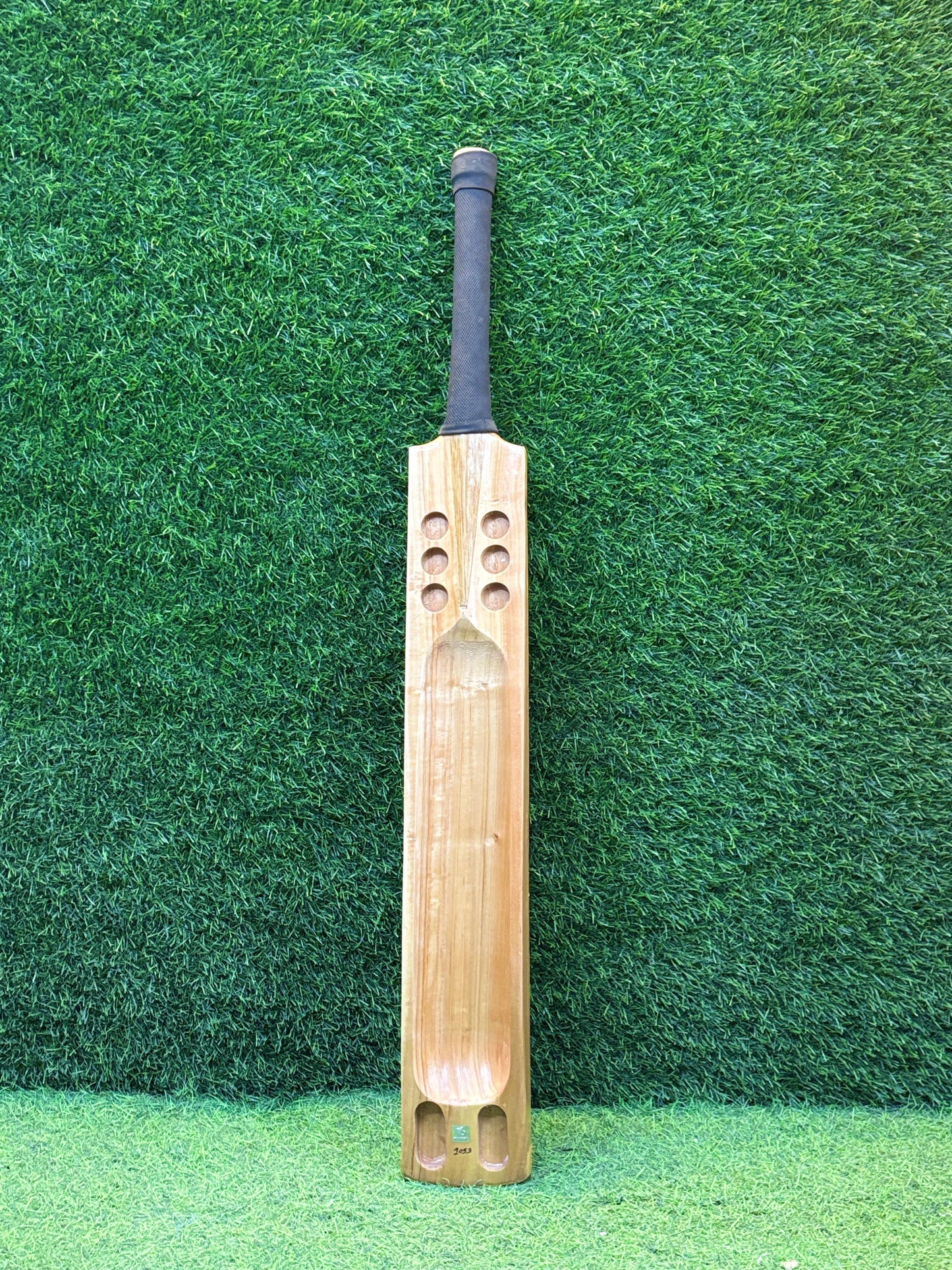 P3 Toofan edition cricket bat