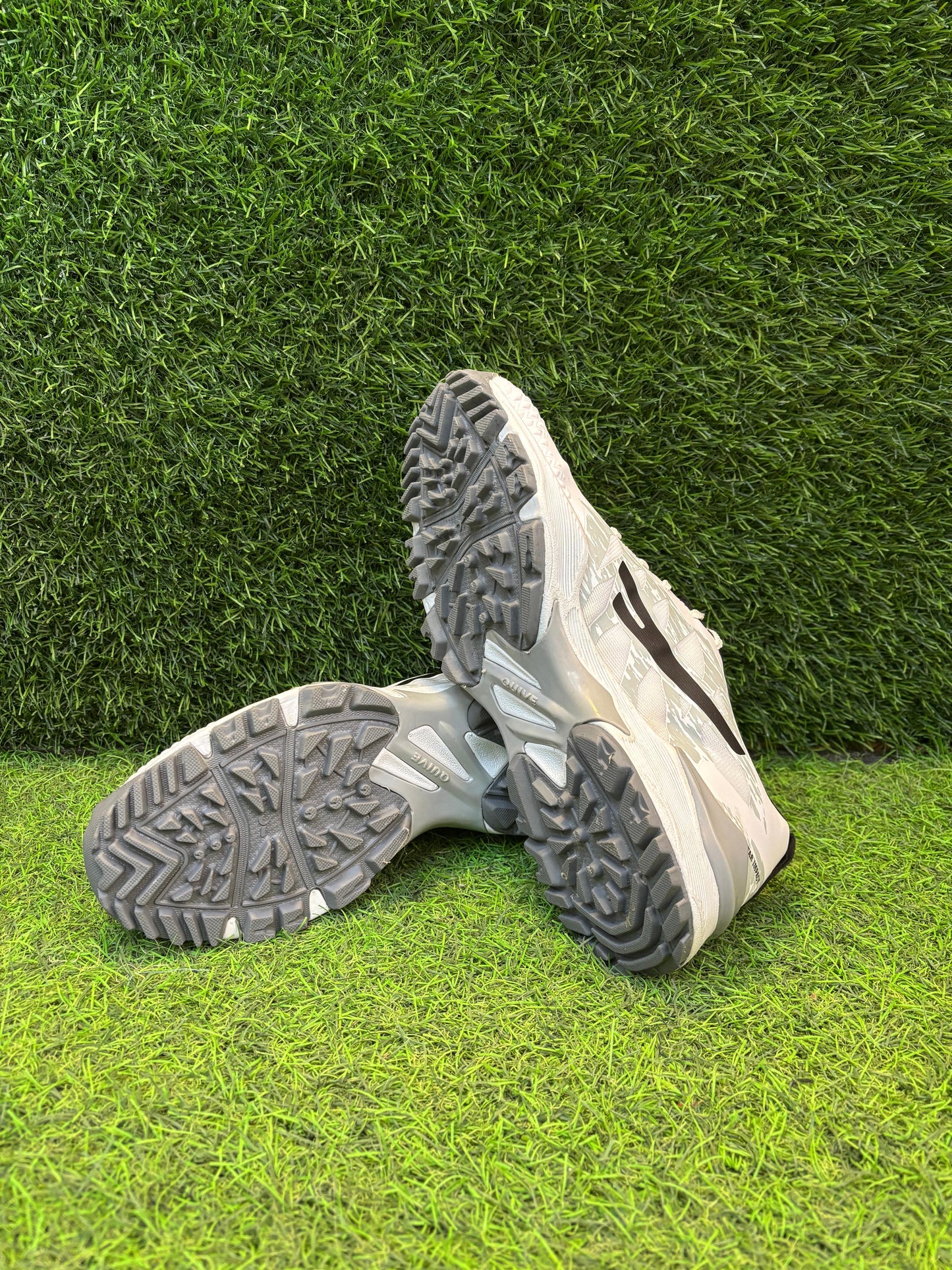 FREEDOM Cricket shoe